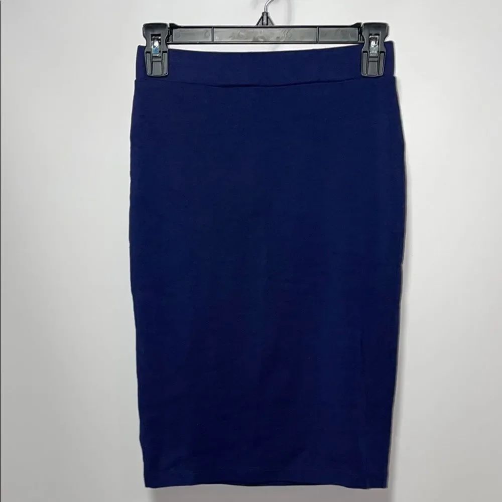Forever 21 Blue Pencil Skirt Knee-LengthโWorkwear